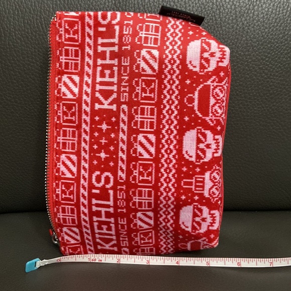 Brand New 🎄Kiehl's SInce 1851 makeup bag - Picture 7 of 8
